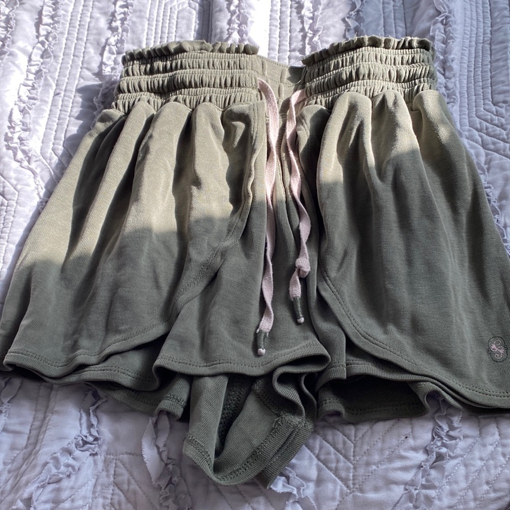 size small altered state shorts